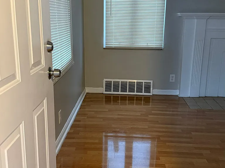 10370 Britain St — Photo 6
