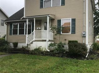29 Van Buren St, Woodbridge, NJ 07095