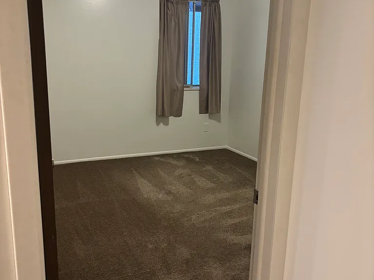 1460 Vega Cir — Photo 5