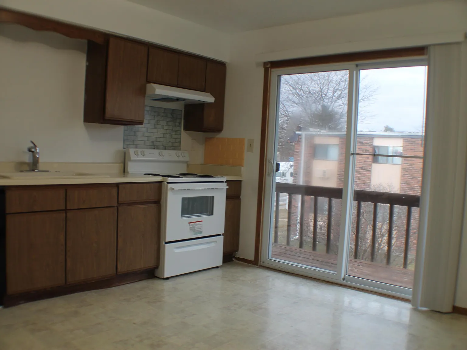 2902 31st St — Photo 3