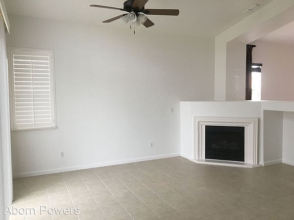 4th image of 296 Lone Spur Dr