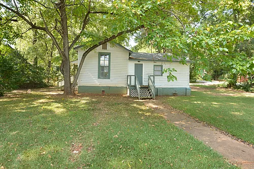 1151 Oak St #A Photo 1