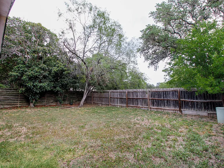 6214 Ridge Glade St — Photo 29