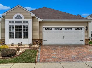 38 Kensington Rd, Manchester, NJ 08759