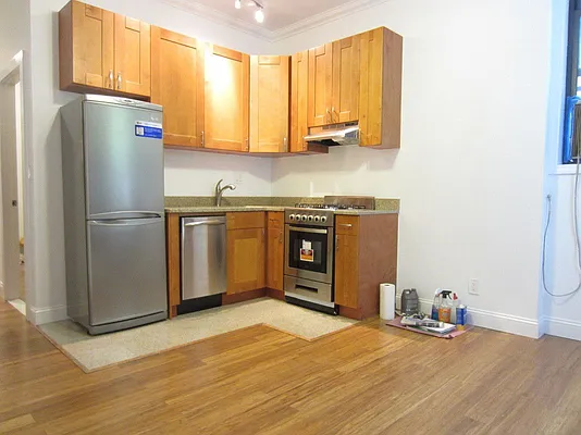 Rented by Aryeh Realty | media 2