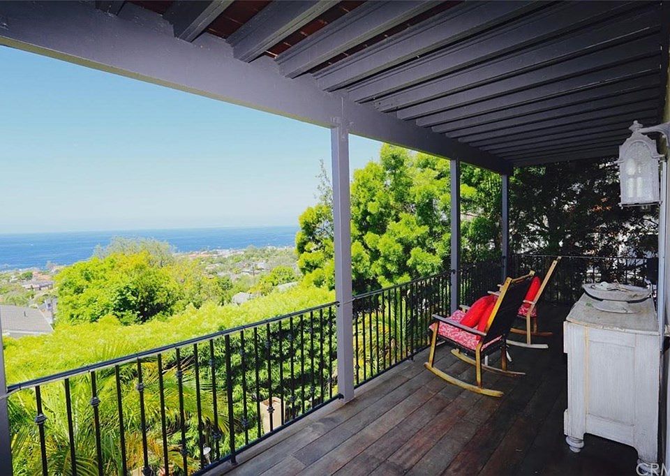 2nd image of 1133 Coast View Dr