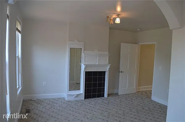 1310 Florida Ave NE photo 1