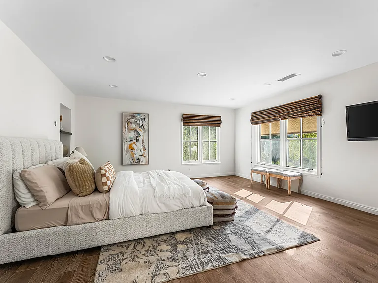 3782 Berry Dr — Photo 24