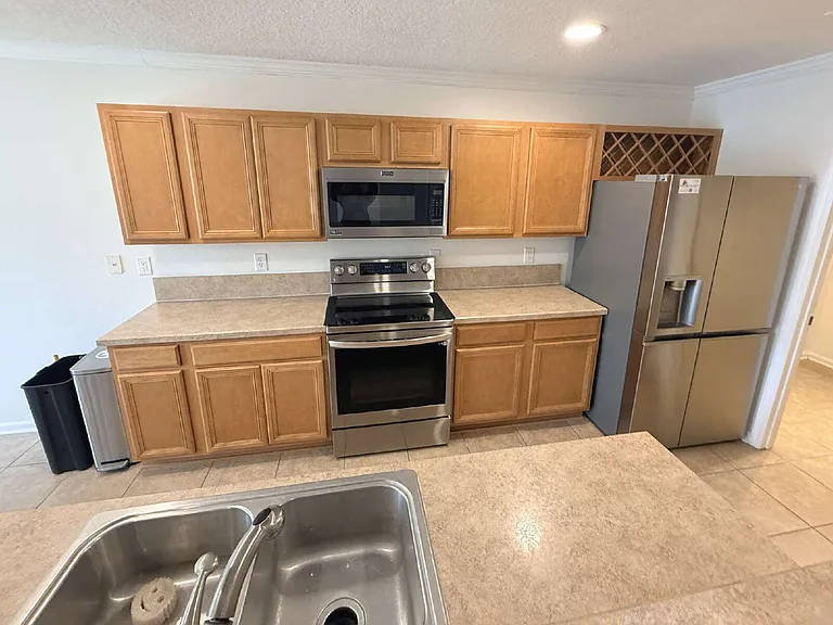 436 Bostwick Cir — Photo 12