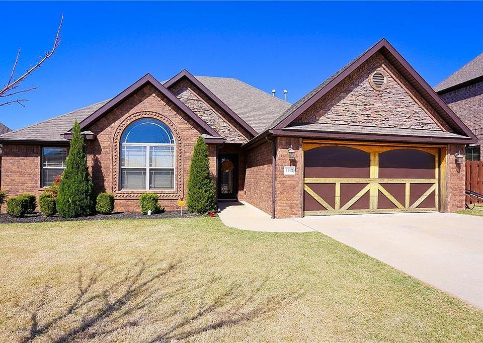 1st image of 3502 SW Riverwood Pl