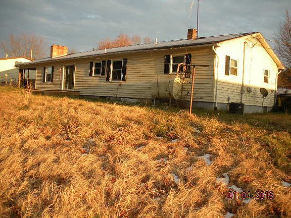 3rd image of 159 Trenton Ave