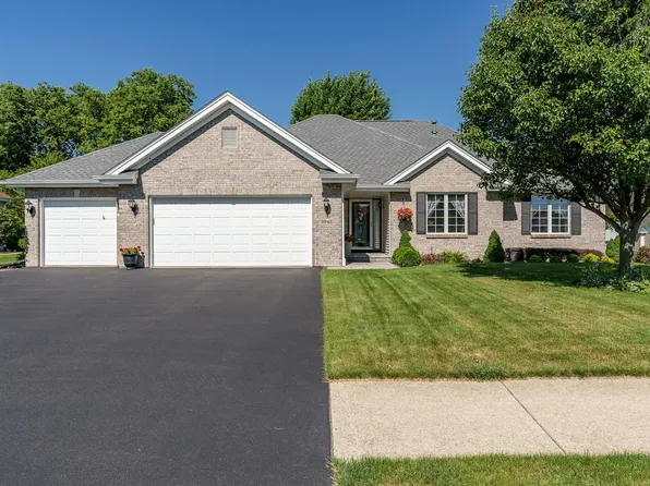 9942 Prairie Willow Pl, Roscoe, IL 61073