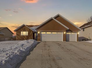 2214 Hulett Ave, Faribault, MN 55021