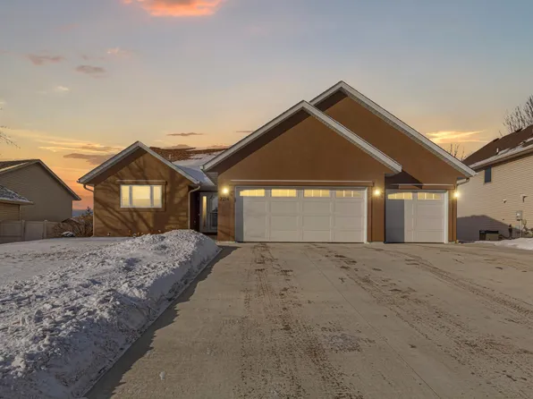 2214 Hulett Ave, Faribault, MN 55021