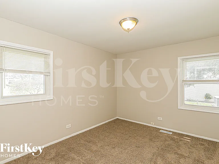 1397 Davine Dr — Photo 9