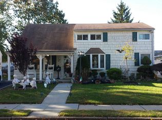 59 Hickory St, Carteret, NJ 07008