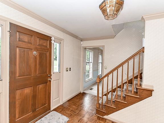 3rd image of 2616 Saddleback Dr
