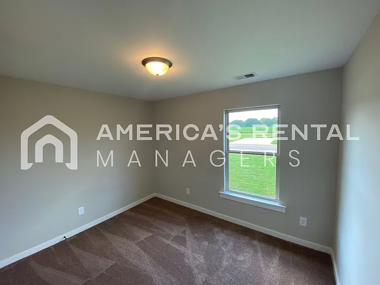 145 Sunlight Cir — Photo 12
