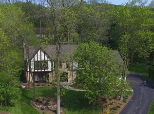 19800 Tralee Ct, Brookfield, WI 53045