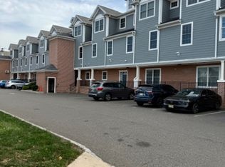 1 Elizabeth St APT 15, Raritan, NJ 08869