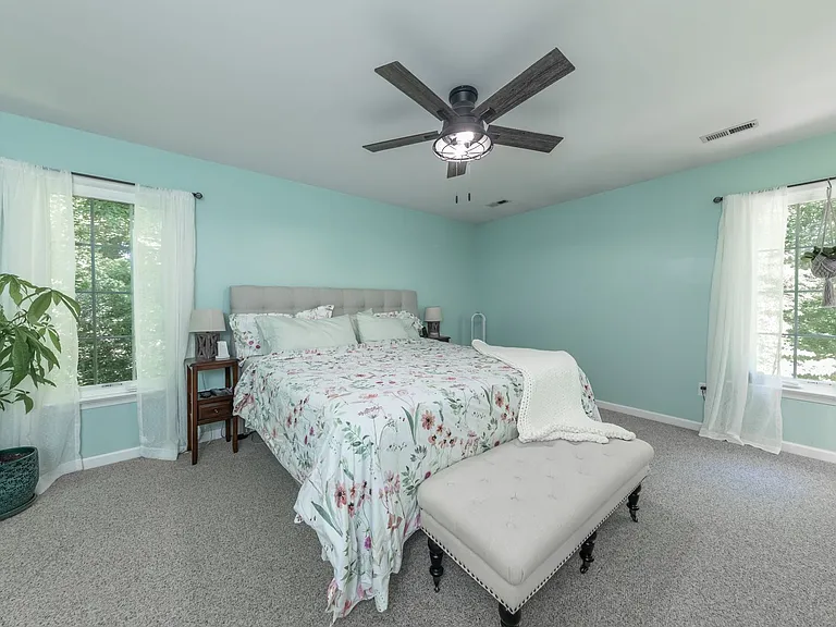 120 Timberwood Dr — Photo 7