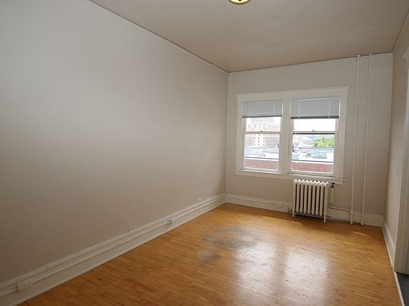 4th image of 629 St Helens Ave APT 303