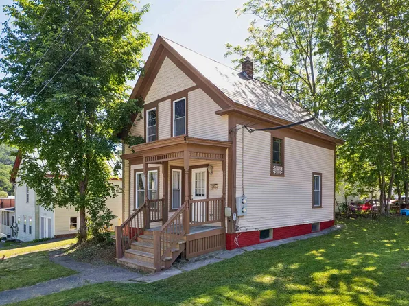 16 Furnace Street, Springfield, VT 05156