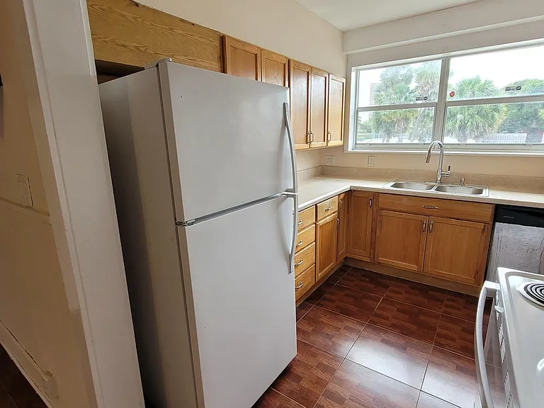 5701 N Flagler Dr — Photo 17