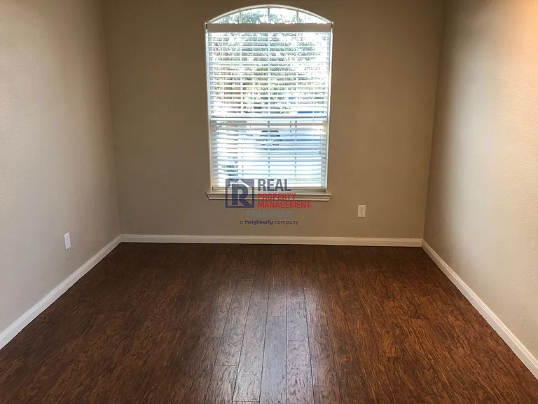 1116 Flatwater Trl — Photo 6