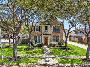 9526 Wakefield Village Dr, Houston, TX 77095