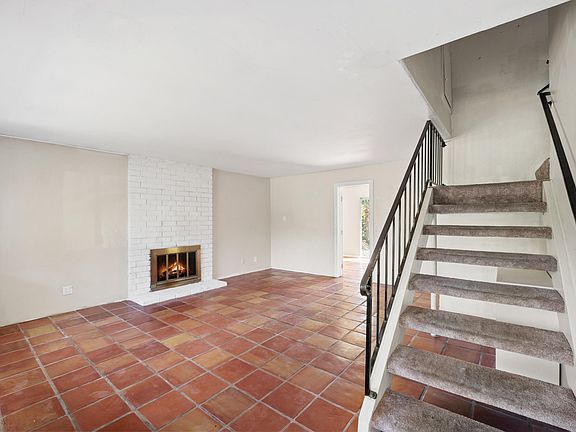 2nd image of 7360 Padova Dr