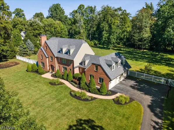 1 Craig Ln, Chester Twp., NJ 07930