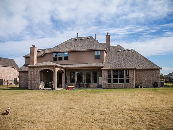 3rd image of 951 Moss Creek Dr