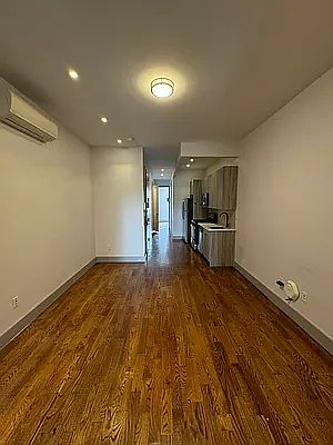5th image of 274 Chauncey St #4F