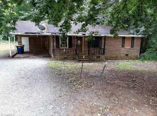 1707 N Chatham Ave, Siler City, NC 27344