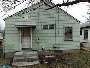2nd image of 1347 Manchester Ave