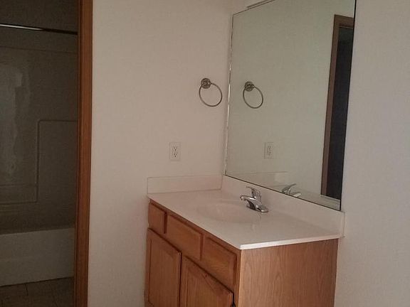 2nd image of 506 SW 6th St #506