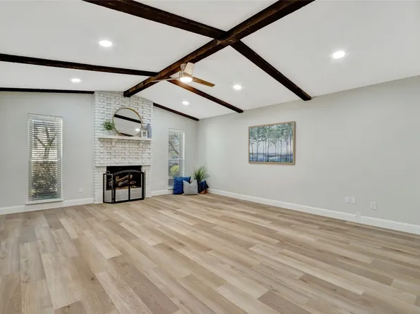 1310 Carnation Dr, Lewisville, TX 75067