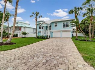 6097 Cocos Dr, Fort Myers, FL 33908