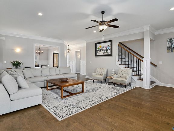 3rd image of 208 Island Reserve Cir SW