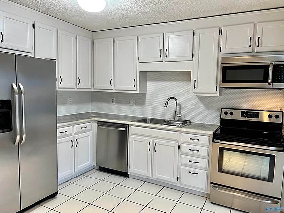 4th image of 6814 Steeplechase Dr NW
