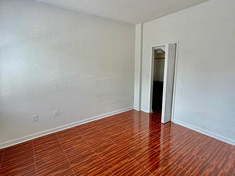 3004 Shoma Dr — Photo 4