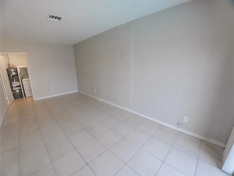 4953 National Ave — Photo 15