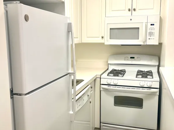 1680 York Avenue image 3 of 10