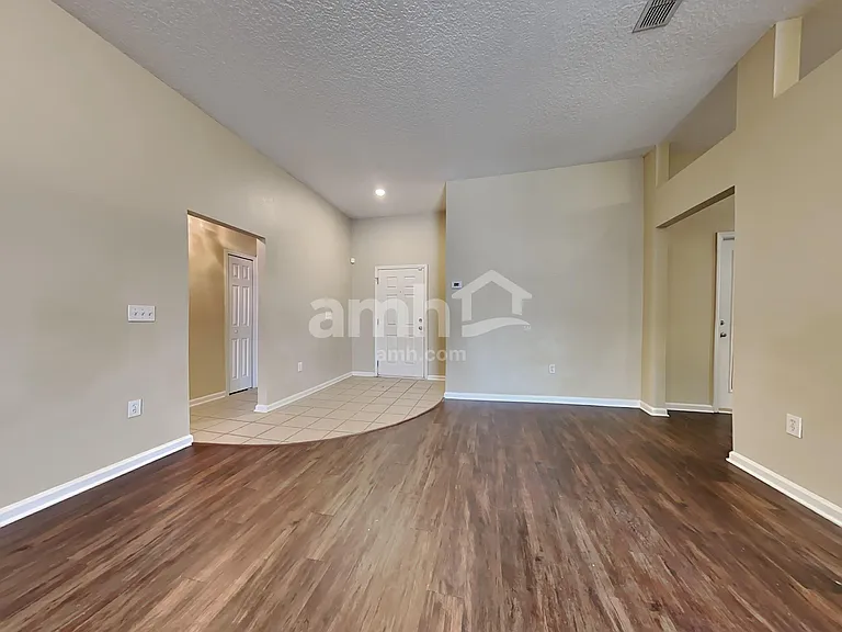 81 Marisco Way — Photo 8