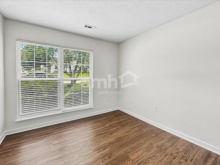 109 Karsten Creek Dr — Photo 15