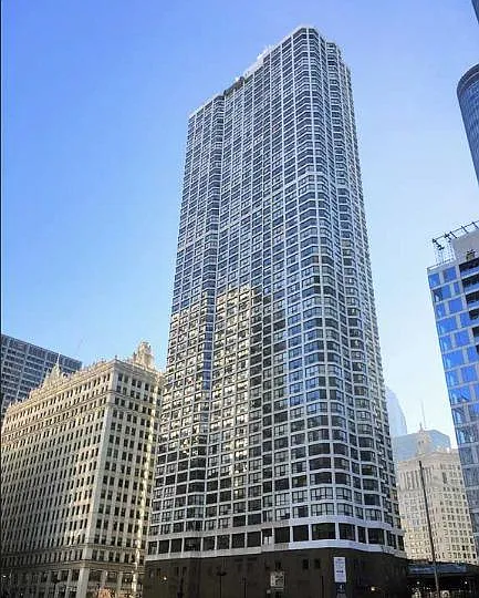 405 N Wabash Ave Unit 102 photo 1