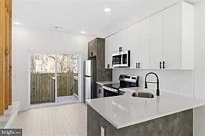 1st image of 1005 W Orleans St