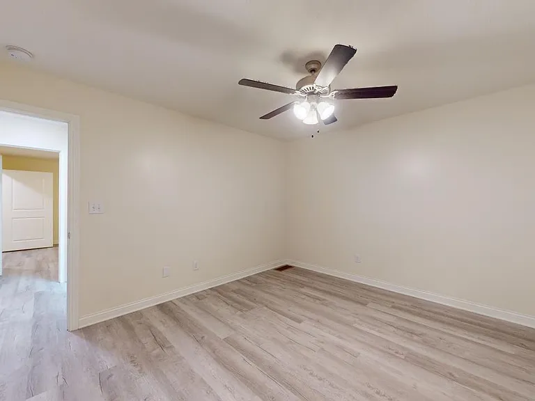 Routt Lake Townhomes — Photo 15