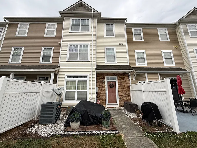351 Gilman Ln #103 — Photo 1